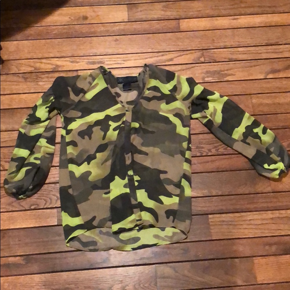 Camo chiffon shirt (Kardashian collections)